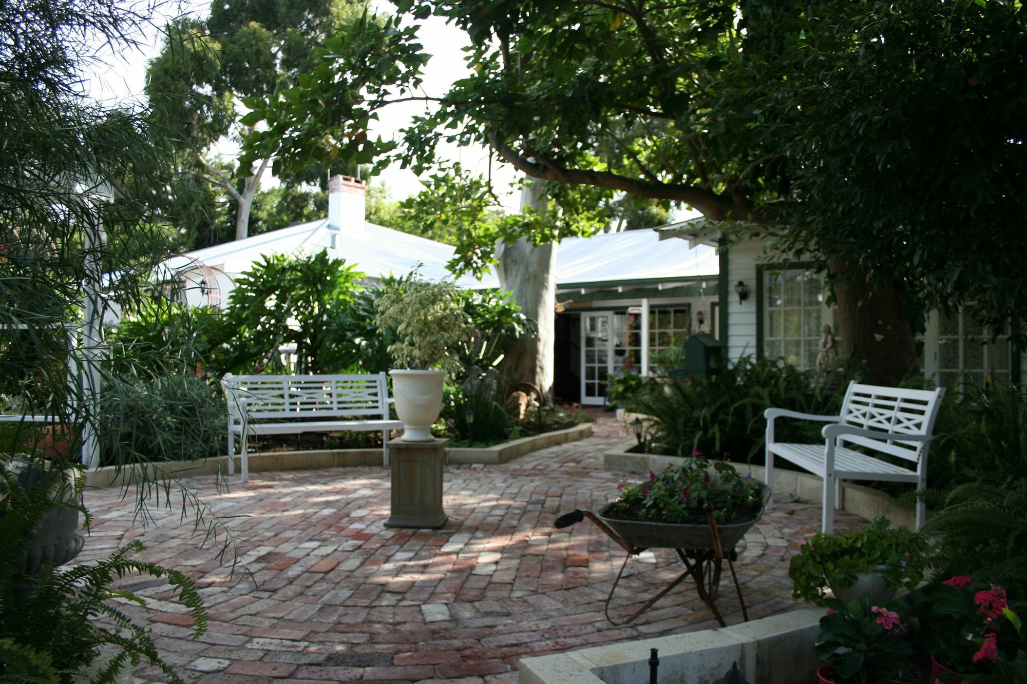 Rosebridge House Bed & Breakfast Adult Retreat Gooseberry Hill Exterior photo